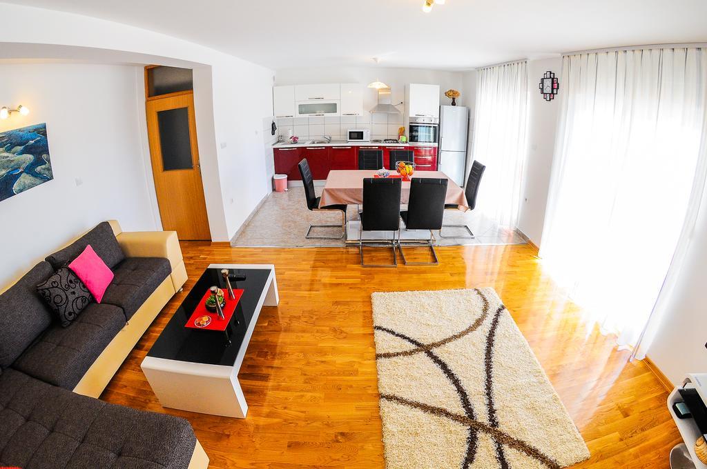 Apartments Rajic Сплит Экстерьер фото